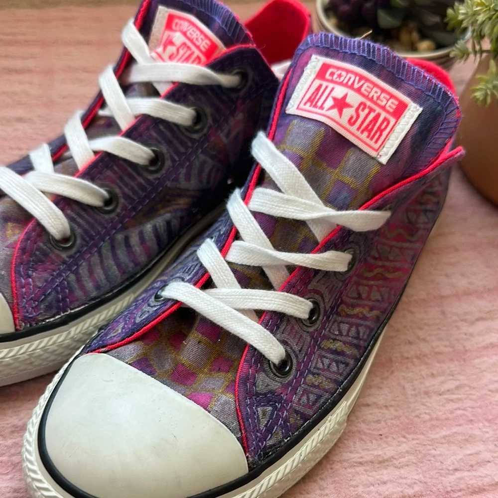 Converse Pink and Purple Canvas Sneakers Low-Top